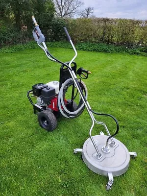 Honda GX390 Pressure Washer With Flat Surface Cleaner - ONLY 6 MONTHS OLD • £670