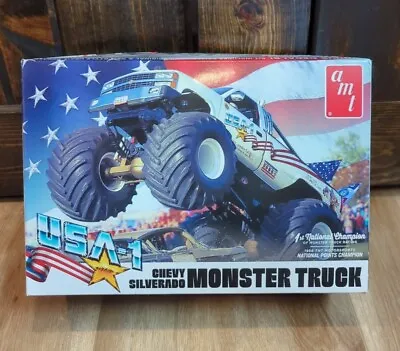 New AMT 1:25 Scale CHEVROLET SILVERADO Monster Truck Plastic Model Kit Open Box  • $28.99