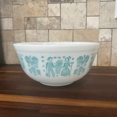 Vintage Pyrex Amish Butterprint White Mixing Bowl 403 2 1/2 Quart • $0.99