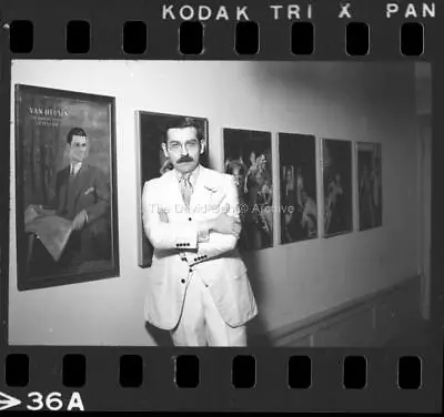 '68 Richard Merkin 1920's-30's Painter Illustrator Dandy Gahr 35mm Negative A197 • $9.99