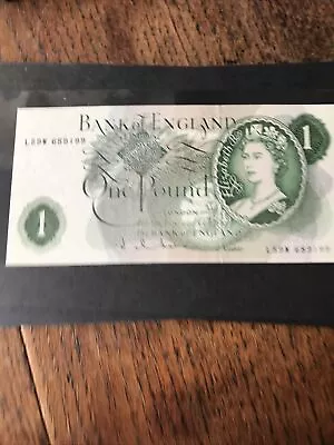 Loverly Bank Of  England One  Pound Note Hollom £1 • £3.99