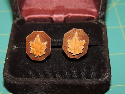 Vintage Carved Wood Canadian Maple Leaf Design Cuff Links Cufflinks 9a 33 • $24.99