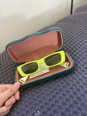 $320 • Buy Gucci Unisex Neon Yellow Rectangular Sunglasses