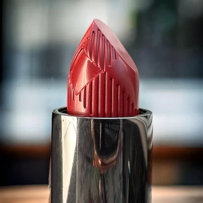 $35 • Buy Burberry Beauty Burberry Kisses Lipstick - No. 113 Union Red NIB