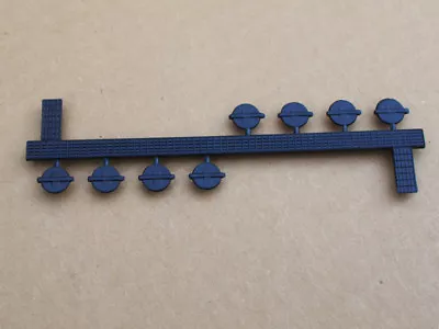 RCR - HO PARTS 34ft MDC - #14302 - TWO BAY HOPPER WALKWAY & HATCHES (5 Pieces) • $5.99