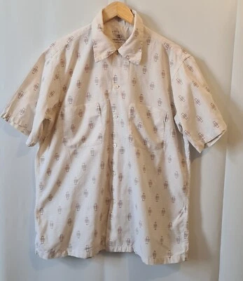 Golden Arrow Vintage 70s Shirt • £15.99