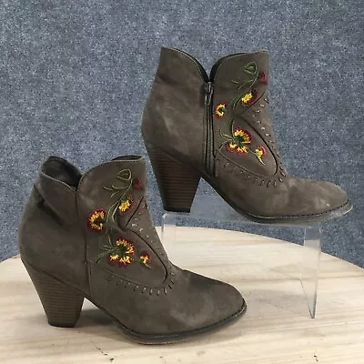 MIA Boots Womens 8M Melrose Embroidered Side Zip Ankle Bootie Brown Fabric Heels • $24.99