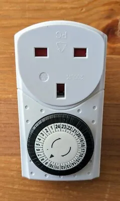 B&Q 24 Hour Mechanical Timer For Home Automation Energy Saving Home Security  • £3.50