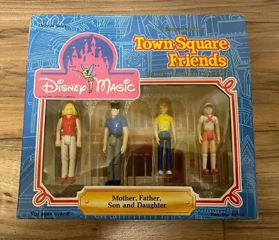 Disney Magic Town Square Friends Disney World Mother Father Son & Daughter • $10.95