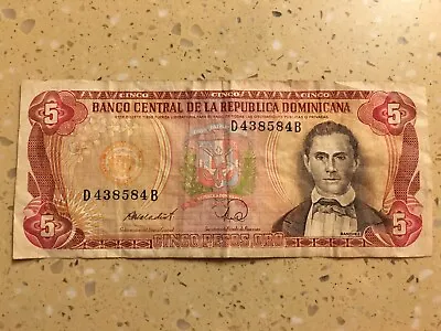 Dominican Republic Banknote  - 5 Pesos Oro 1988 • $62.99