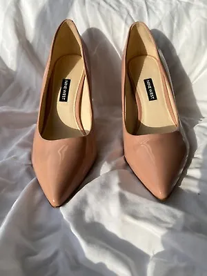 NINE WEST Stiletto Pointed Heels Pump Patent Leather Nude/Natural Size 9.5 M • $39.99