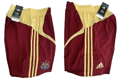 New Vintage Adidas NEWCASTLE UNITED Player Issue Goalkeeper Football Shorts 30  • £17.99