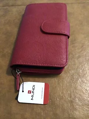 Mundi Women's My Big Fat Wallet In Red • $14.95