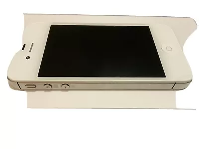 Apple IPhone 4s - 8GB - White (Unlocked) A1387 (CDMA + GSM)  • $200