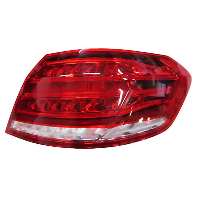 Right Passenger Side Tail Light Fits 14-14 Mercedes-Benz E350 E400 E550 E63 AMG • $201.38