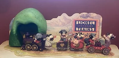 Enesco Mary’s Moo Moos Lionel Trains “Tunnel Of Love” Set • $120