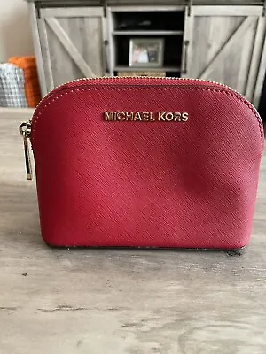 Michael Kors Leather Small Zip Dome Cosmetic Pouch • £32.31