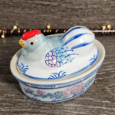 Vintage Hand Painted Chicken/Hen/Rooster Small Oval Floral Design Trinket Box • $16.99