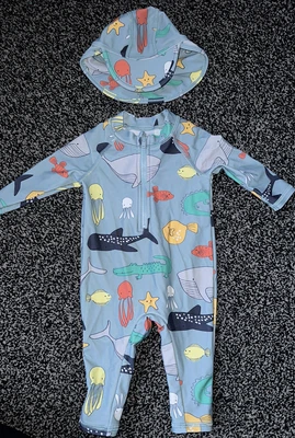 £2 • Buy Boys Swimsuit And Hat 0-3 Months