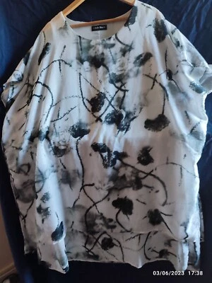 £24 • Buy Bella Blue Black/White Linen Long Layered Dress Free Size