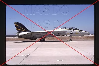 U23 - 35mm Kodachrome Aircraft Slide - F-14A Tomcat 162590 NJ452 VF-124 In 1990 • $8.99