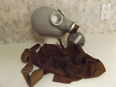 Vintage Military Surplus T79 Gas Mask With Filter & Bag Lot#4 • $40