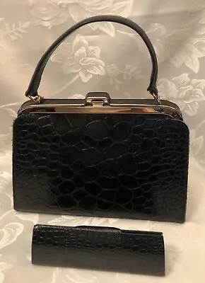 Vintage Black “Alligator Leather  Handbag W/ Eyeglass Case Pre-Owned • $59