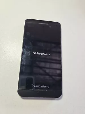 BlackBerry Z10 Sim Free Black OS 10.3.3.2137 • $32.16