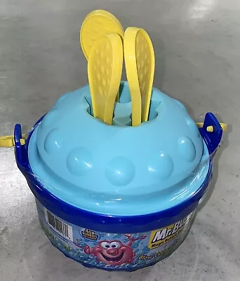 Mr. Bubbles - Mega Bubble Bucket - Includes Wands • $17.99