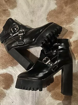 £29.99 • Buy Jeffrey Campbell 5 Platform Leather Rock Ankle Boots Patent Buckle 38 Chunky