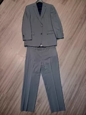 MINT $835. Hugo Boss SUIT 44R Gray  2 Btn MODERN FIT Flat Front W/ Side Vents  • $36