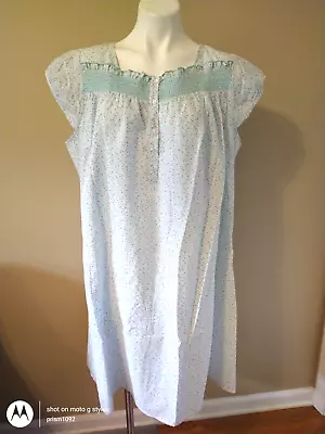 Vtg Carriage Court Woman Women's 1X Cap Sleeve Smocked Floral Nightgown Open Pkg • $11