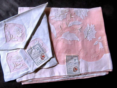 $34.95 • Buy Vtg. 34  Tablecloth & 4 Napkins Pink Organdy White Linen Applique Madeira Labels