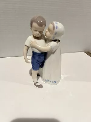 B&G Bing And Grondahl Copenhagen Figurine 1614 LOVE REFUSED GIRL KISSING BOY • $42