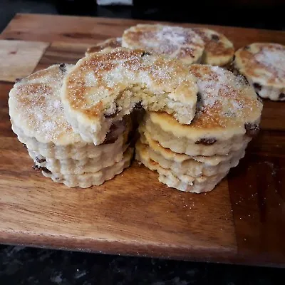 15 Fresh Homemade Traditional Welsh Cakes • £11.50