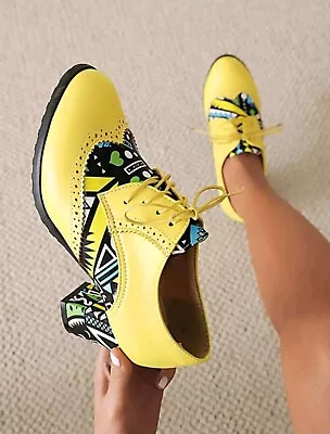 Women's Yellow Retro Pattern Lace Up Oxford Pumps Australian Size 9. • $75