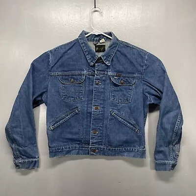 Vintage USA Wrangler Men's Blue Denim Trucker Jacket Cotton Size 44 • $40