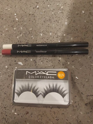 £8.50 • Buy M.A.C Eyeliner And Eyelashes Bundle 