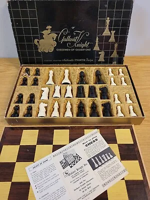 $24.99 • Buy Vintage Gallant Knight Chessmen Of Champions Staunton Chess Set - Complete