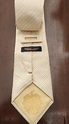 Donald J. Trump Signature Collection GOLD Striped Tie 100% Silk GOLD BAR TIE 56  • $25