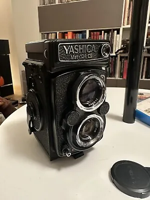 YASHICA MAT-124G 66 Twin Lens SLR Yashinon 1:3.5 80mm Camera 1973 Boxed • £383.87