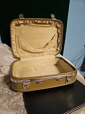 Antique Vintage Suitcase 21    X 13  X 7  No Key • $20