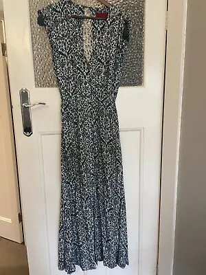 Tigerlily Size 8 Short Sleeve Green Maxi Dress Floral Flowy Cut Out Back 🥰 • $40