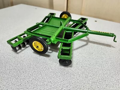 1/16 Vintage John Deere Wheel Disc With  Cast Metal Wheels • $89