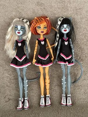 Monster High Dolls Fearleading Squad Meowlody Purrsephone & Toralei Fearleader • $87.16
