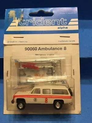 HO Scale AMBULANCE 8   Vintage Rare TRIDENT # 90060  E-R Models • $16