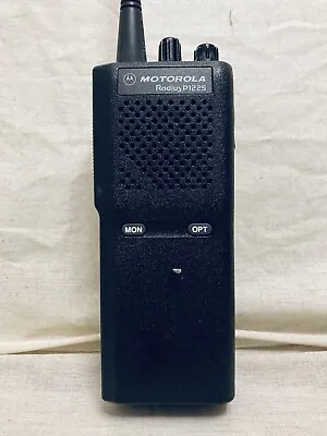 Motorola Radius P1225 Portable UHF Two Way Radio P94ZRC90A2AA • $35