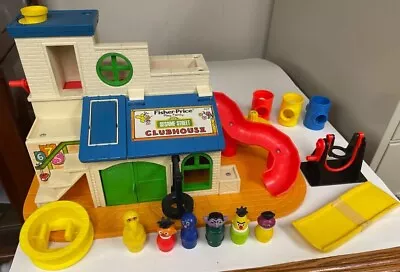 Vintage Fisher Price Little People 1976 Sesame Street Clubhouse • $100