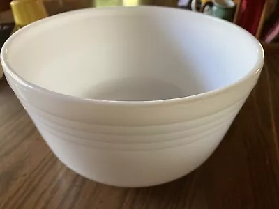 VTG Pyrex Hamilton Beach LRG Mixing Bowl Milk Glass Diameter 8.5” Ribbed USA • $14.99