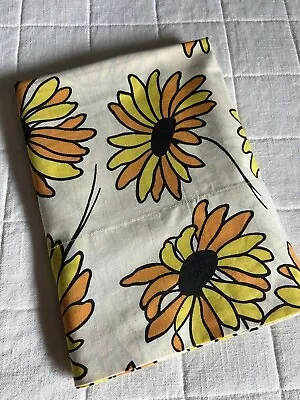 Vtg 1967 Springmaid Wondercale Yellow Black Eyed Susan Floral Pillowcase KING • $25